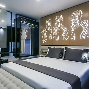 Lavris Hotel apartamentowy